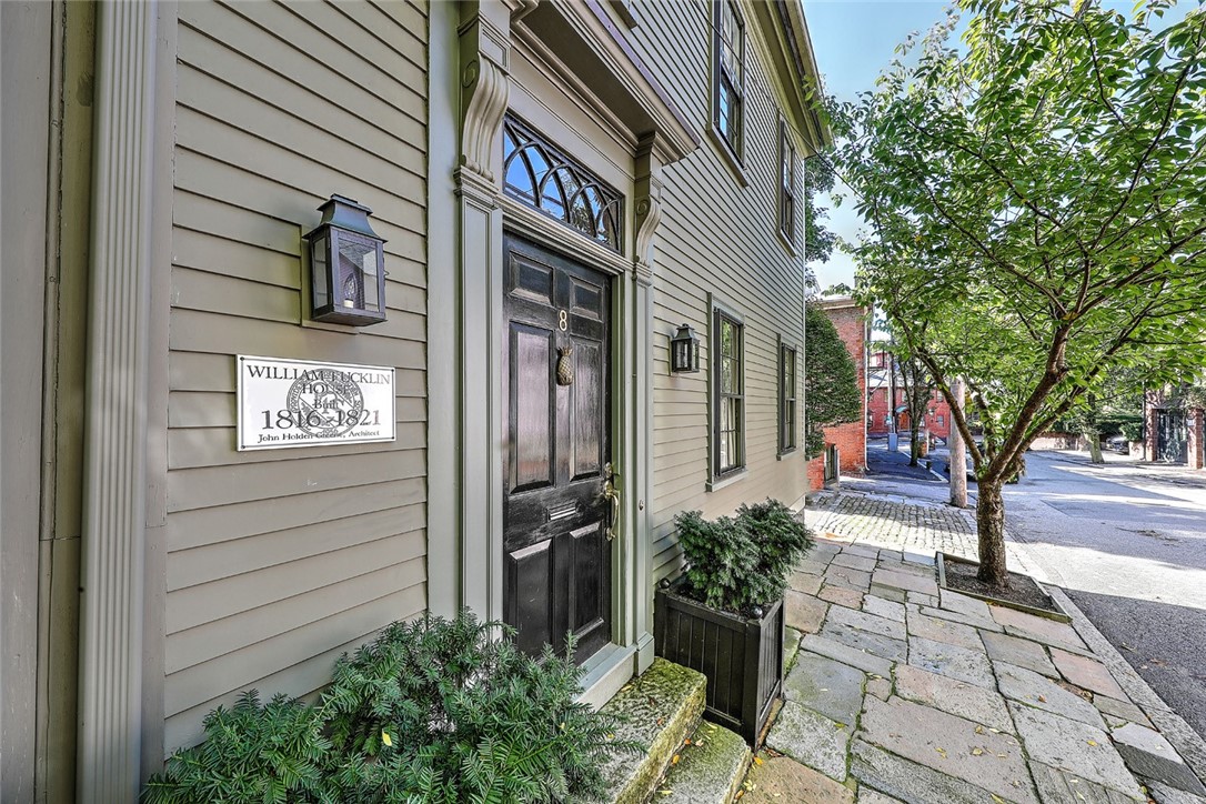8 Arnold Street