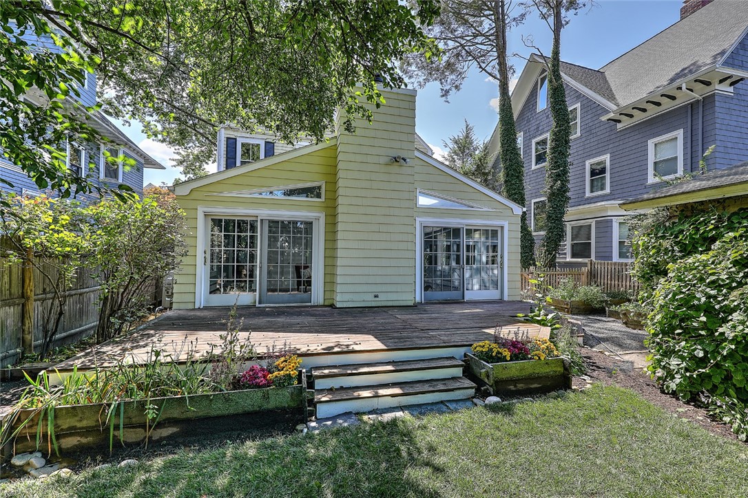 14 Rhode Island Avenue