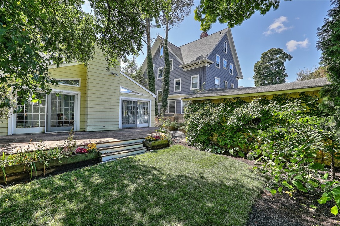 14 Rhode Island Avenue
