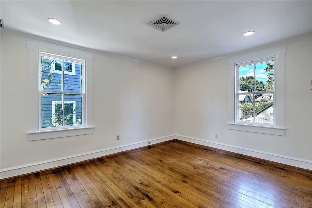 14 Rhode Island Avenue