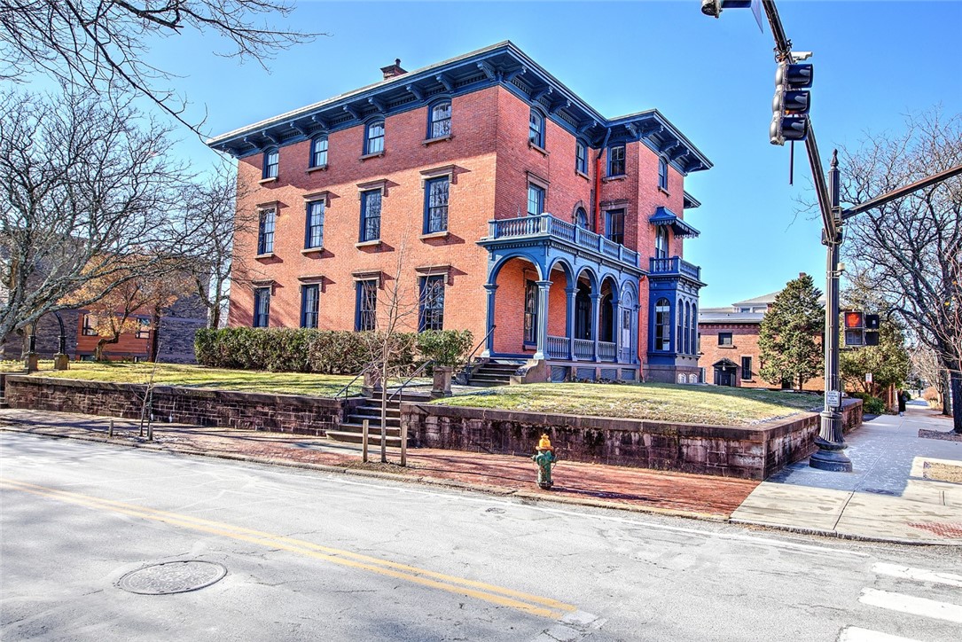200 Hope Street