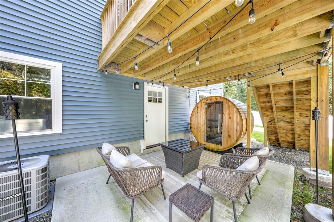 115 Waterman Avenue