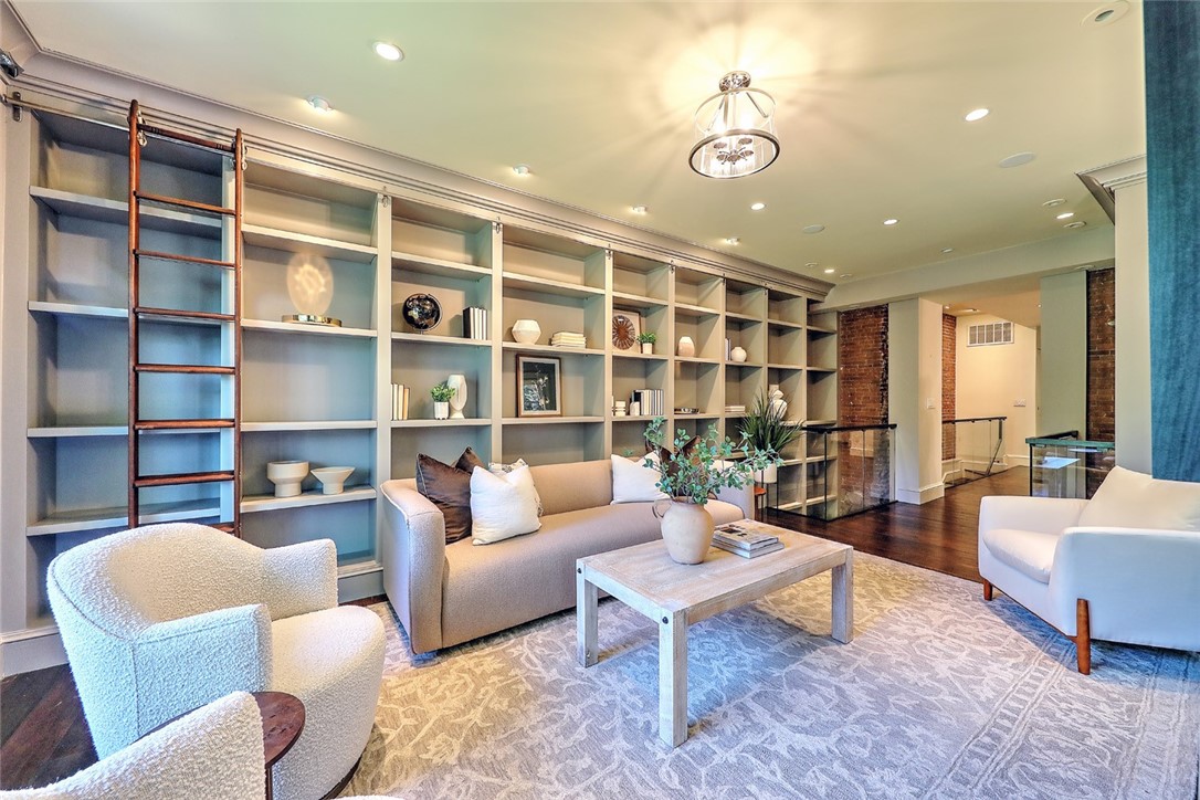 276 Benefit Street 1