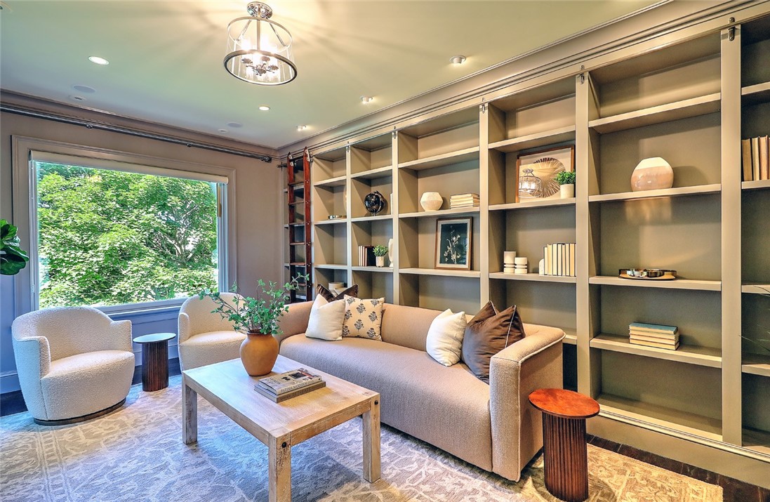 276 Benefit Street 1