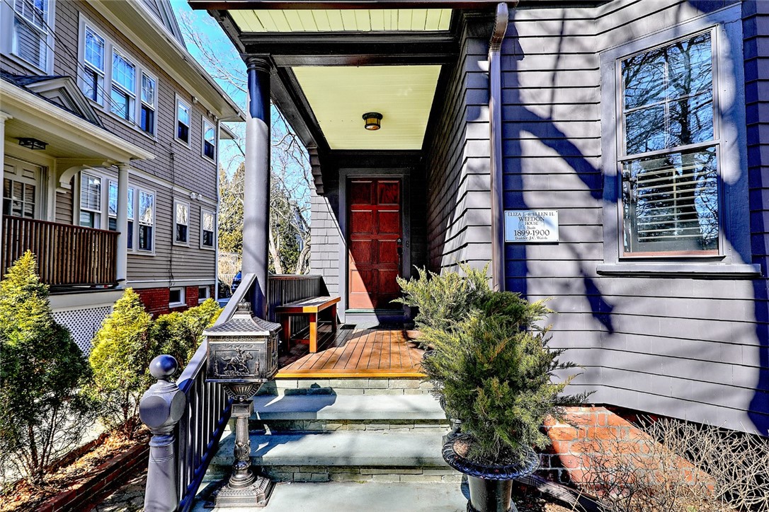 6 Barnes Street