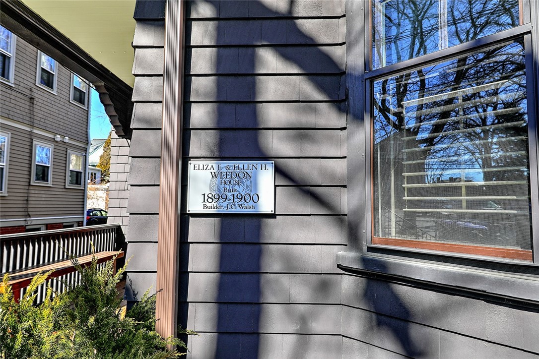 6 Barnes Street