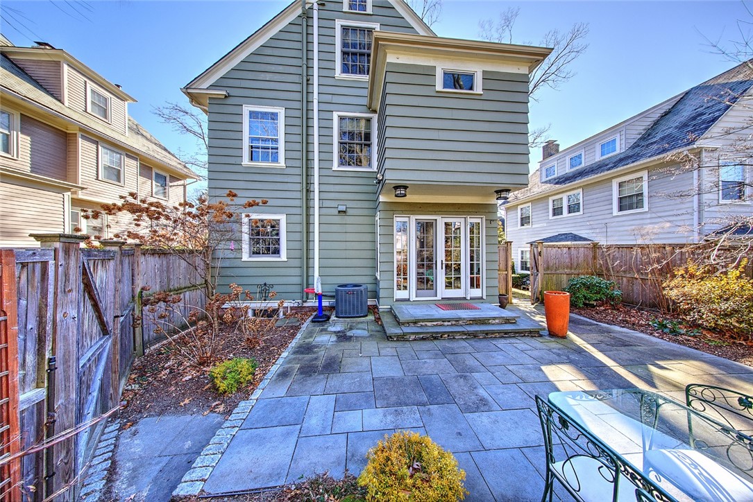 150 Everett Avenue