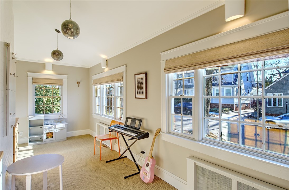 150 Everett Avenue