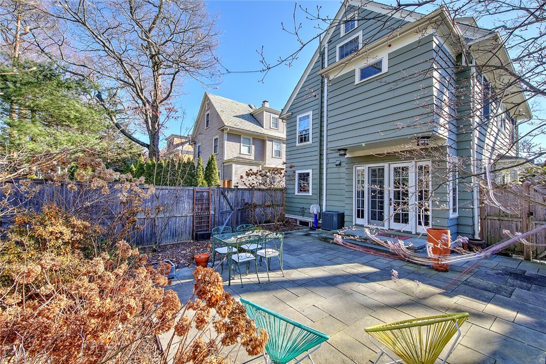 150 Everett Avenue