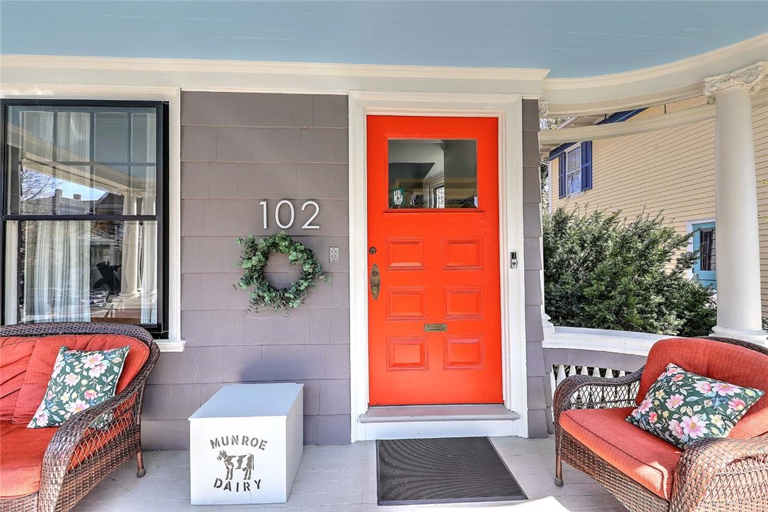 102 Lloyd Avenue