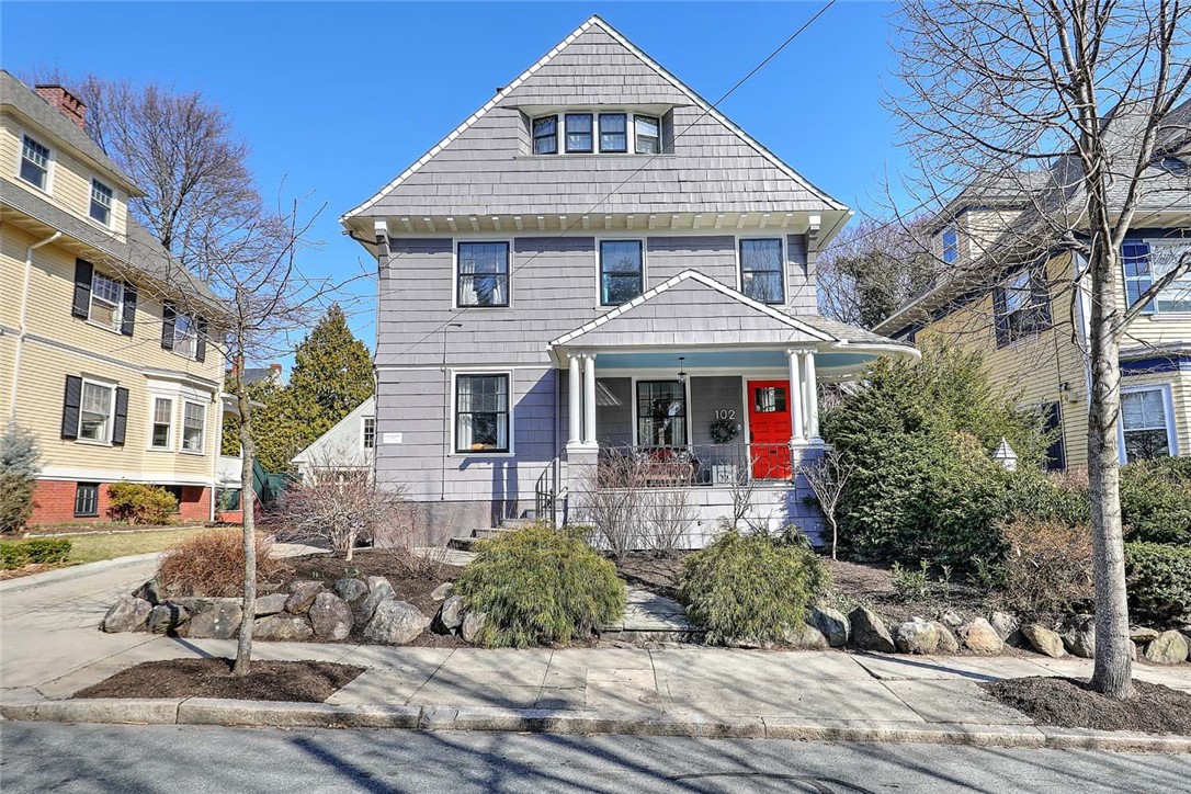 102 Lloyd Avenue