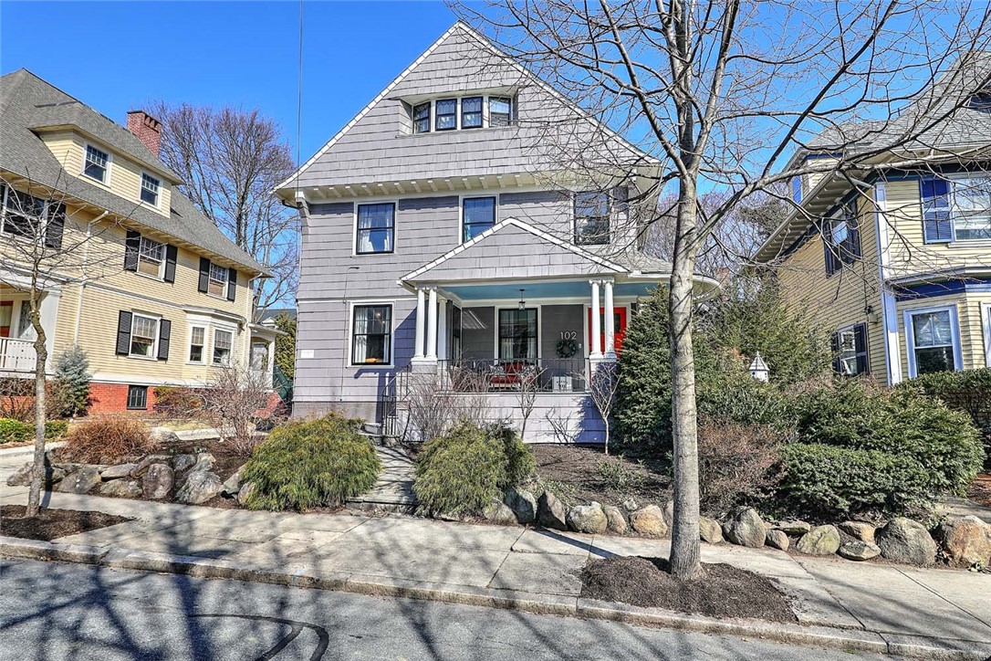 102 Lloyd Avenue
