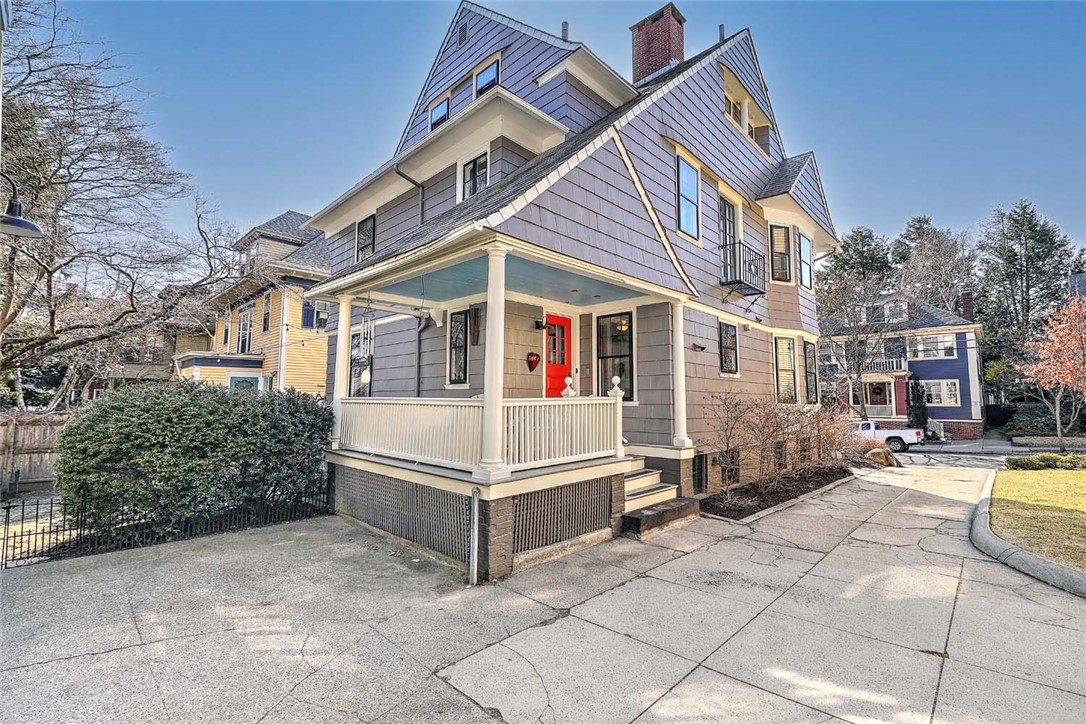 102 Lloyd Avenue