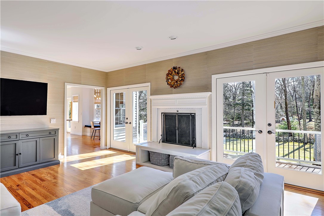 14 Howland Farm Road