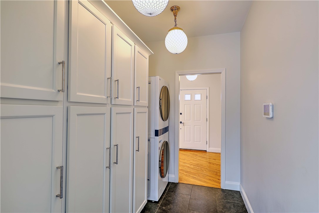 14 Howland Farm Road