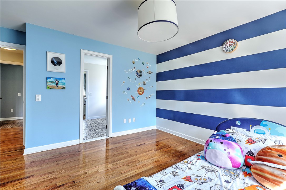 14 Howland Farm Road