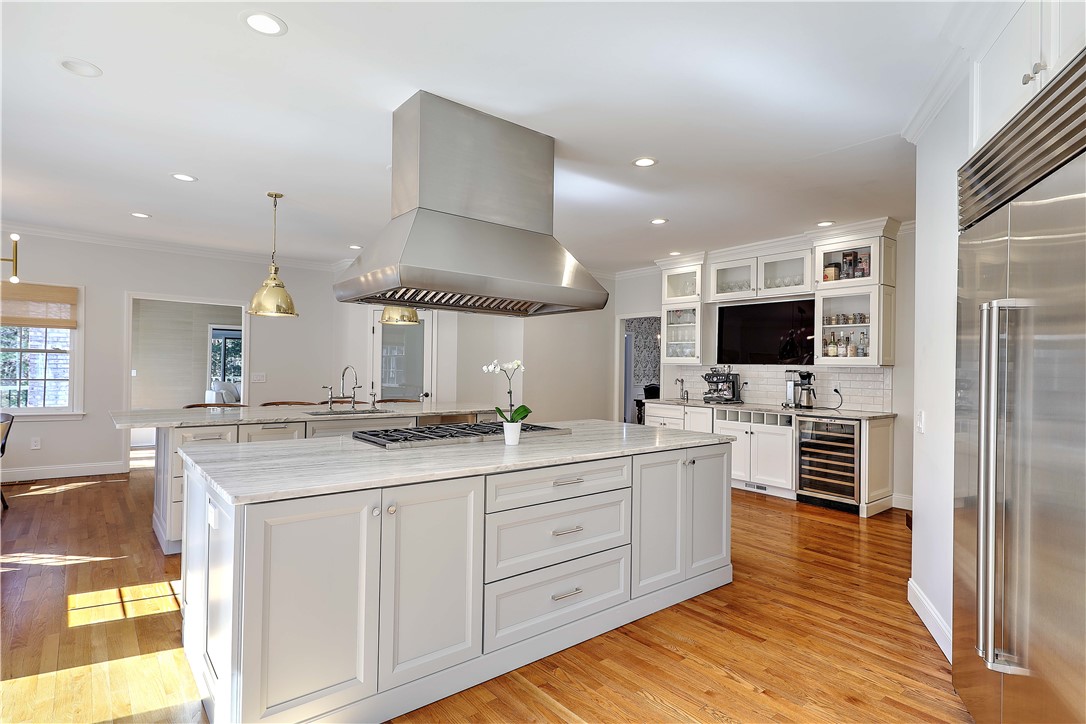 14 Howland Farm Road
