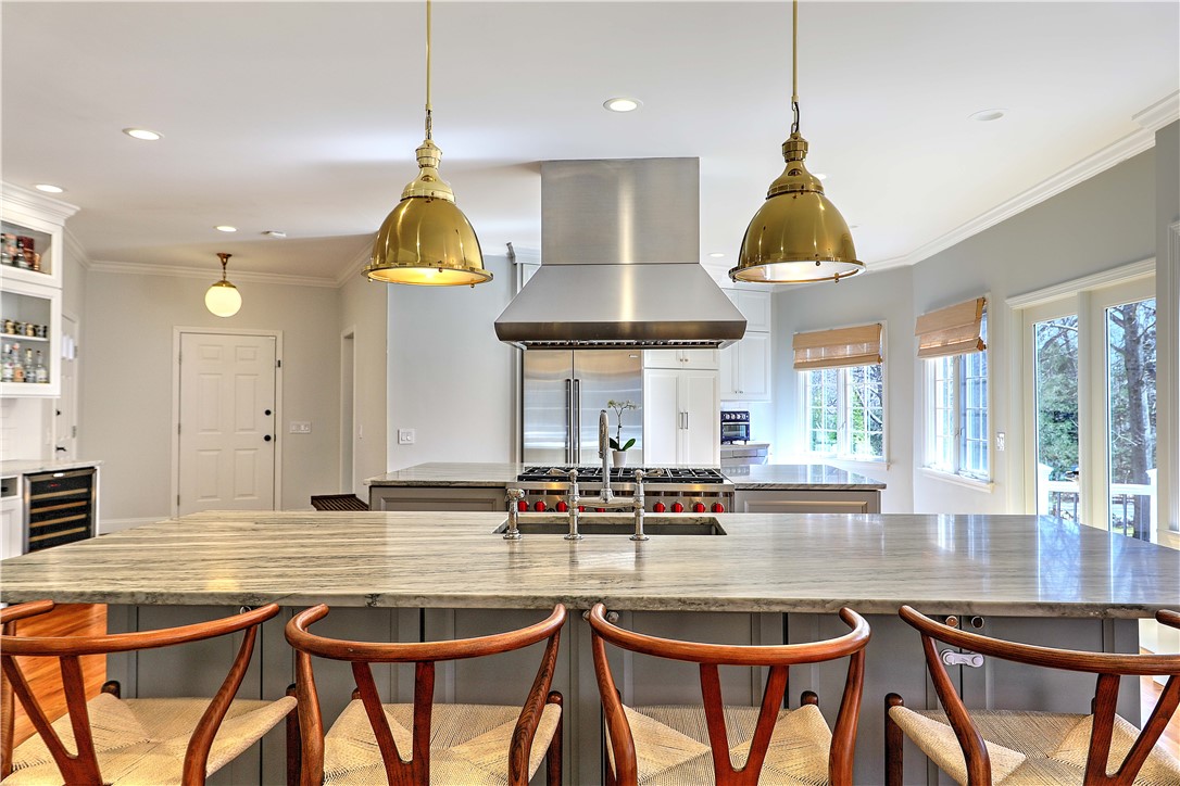 14 Howland Farm Road