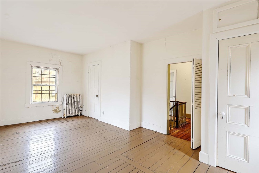 214 Bowen Street