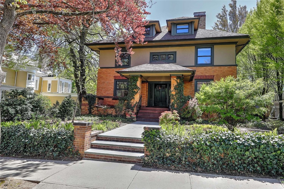 67 Manning Street