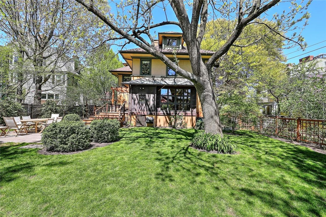 67 Manning Street