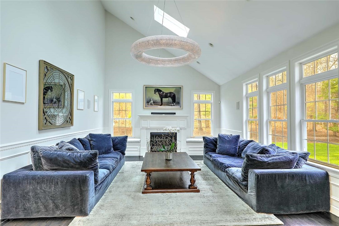 33 Susan Drive