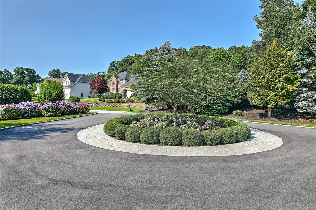 33 Susan Drive