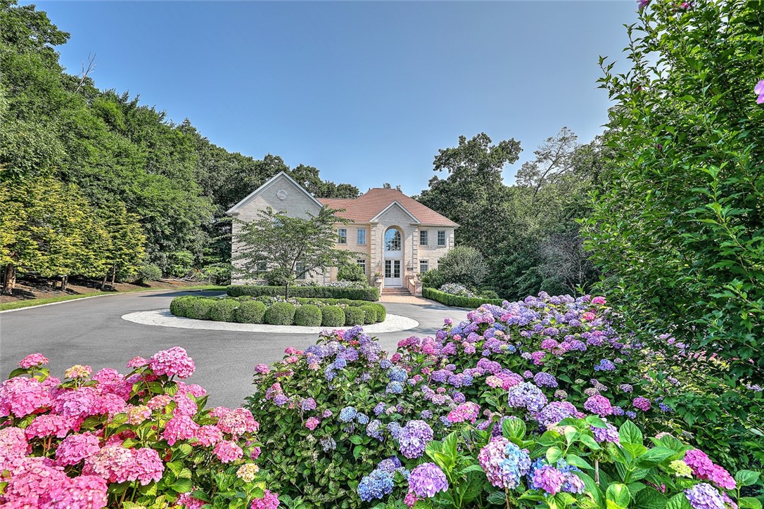 33 Susan Drive