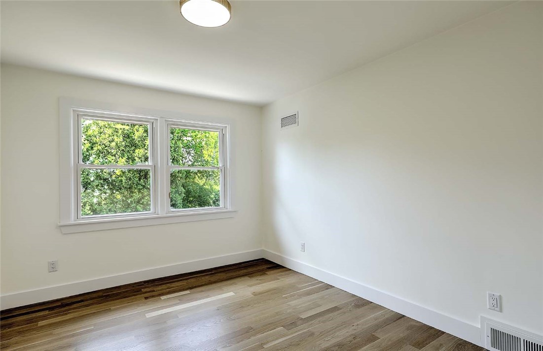 33 Intervale Road