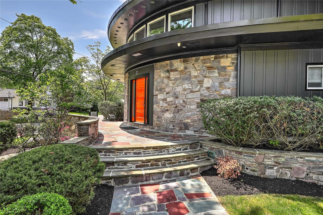 33 Intervale Road