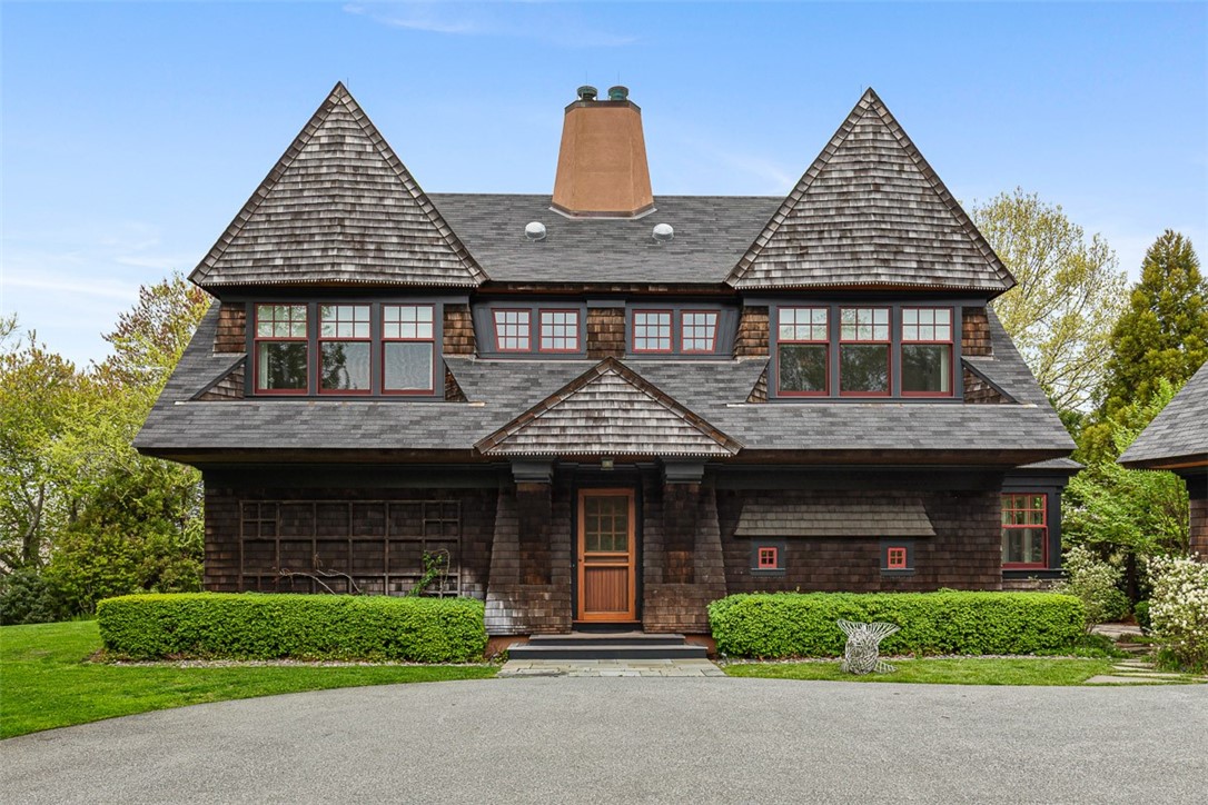 25 Walnut Street