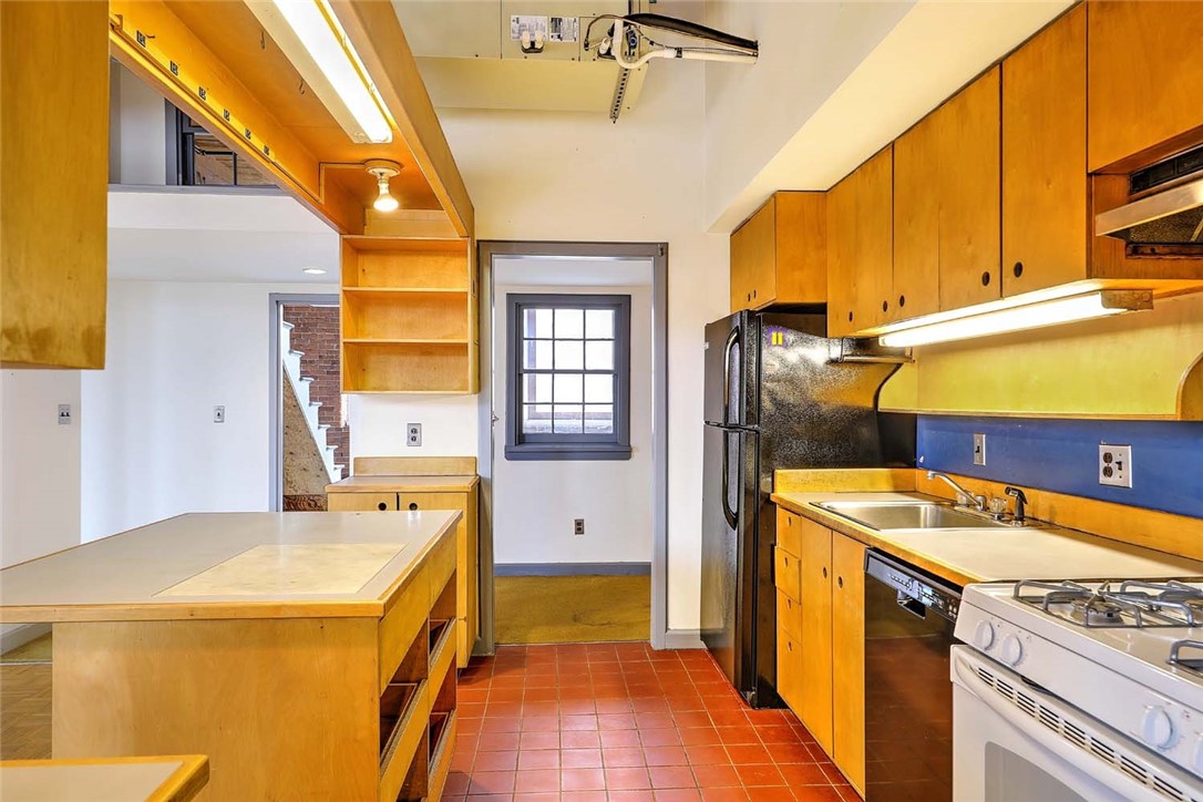 116 Chestnut Street G