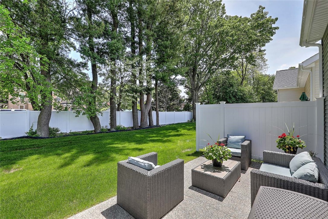 77 West Valley Circle 77