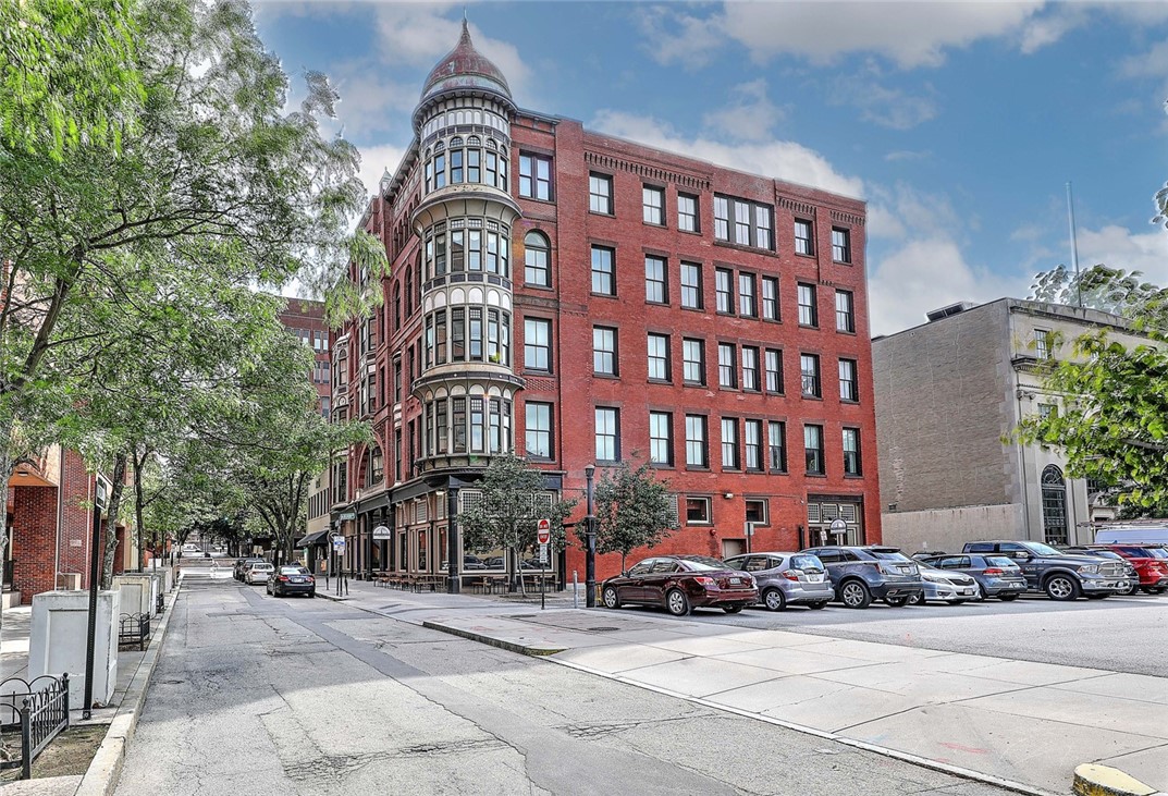 385 Westminster Street 2E