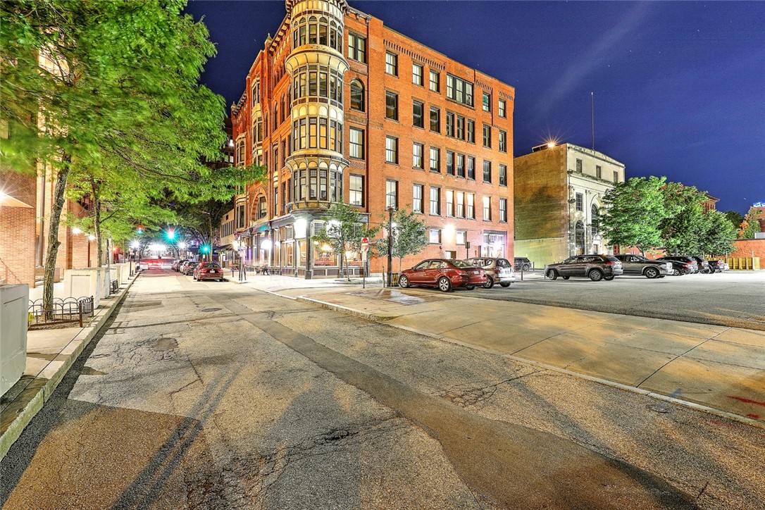 385 Westminster Street 2E