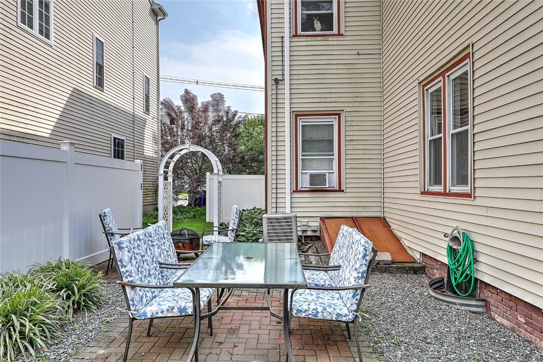 20 Seventh Street 3