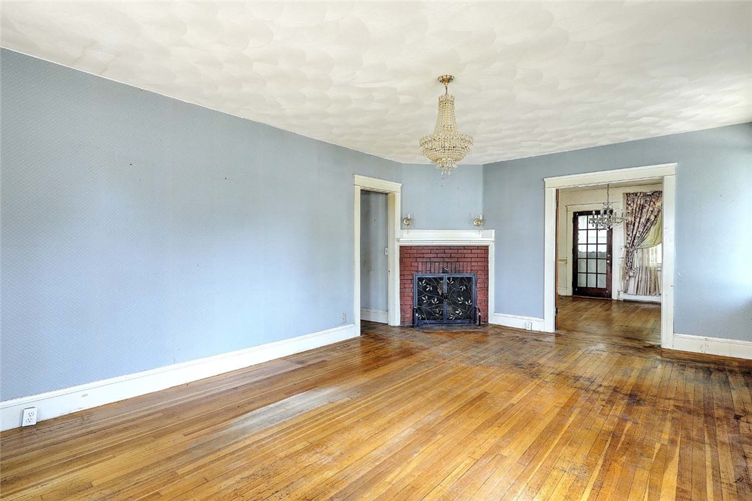 59 Colonial Avenue