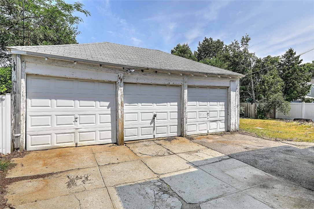 59 Colonial Avenue