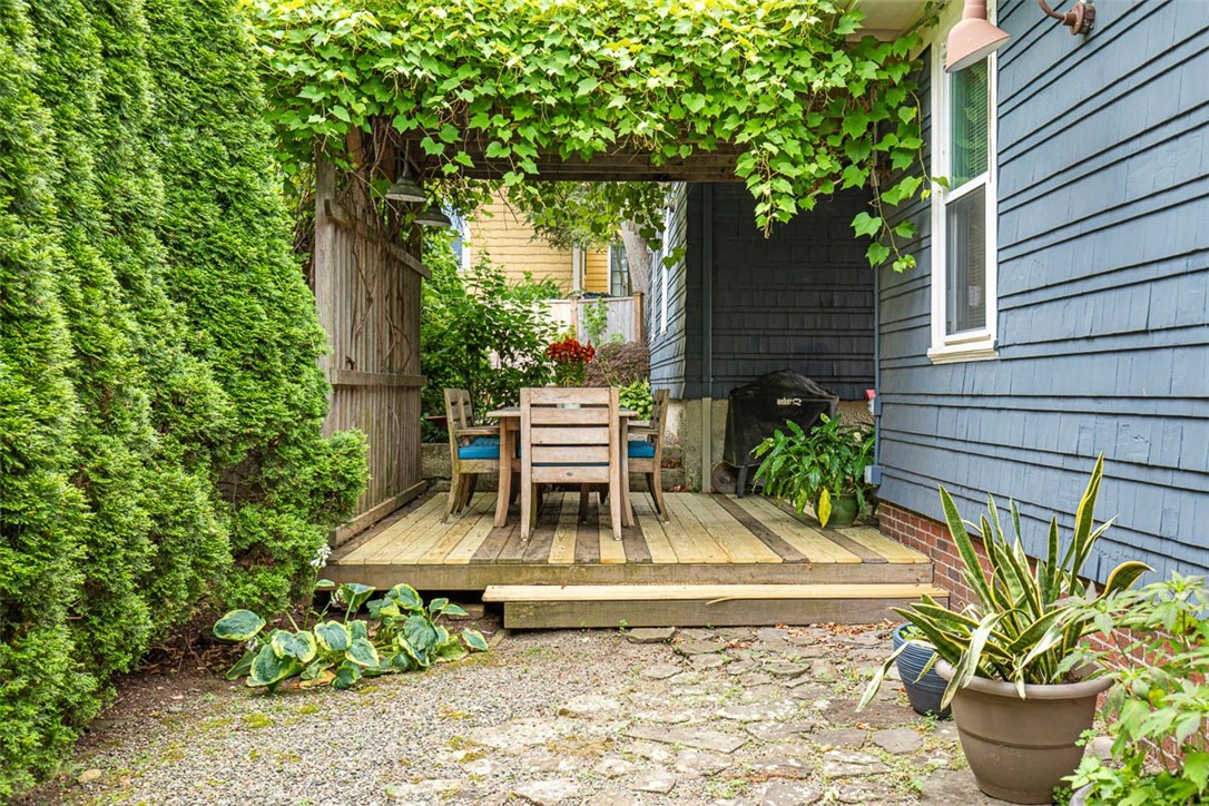 17 Blaisdell Avenue
