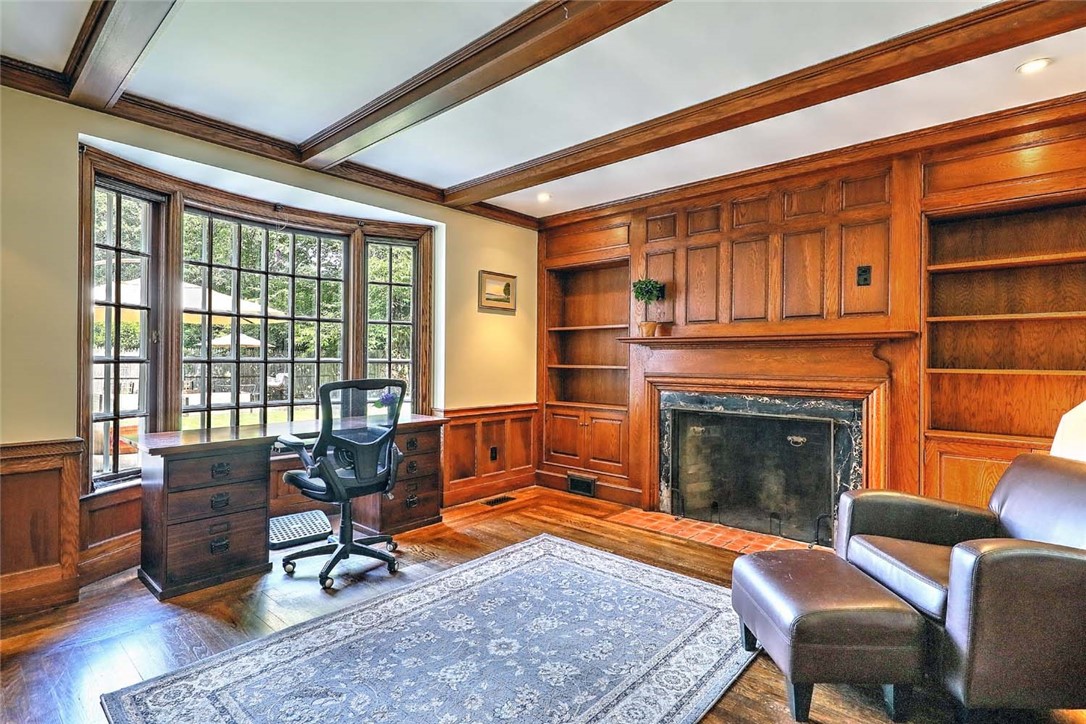 9 Kenilworth Way