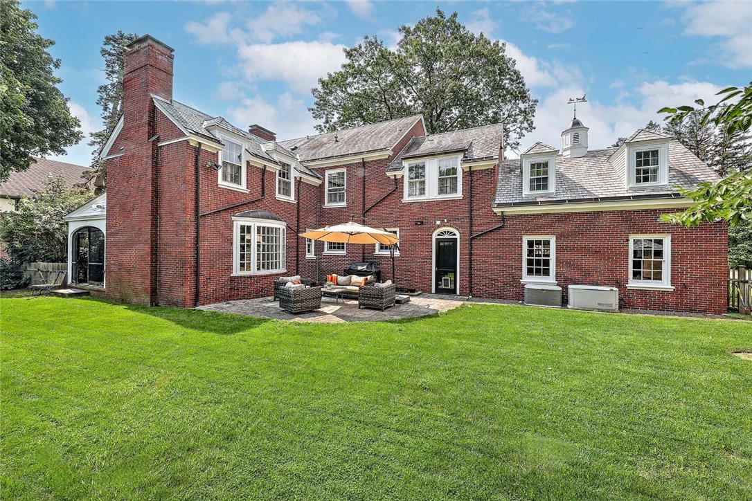 9 Kenilworth Way
