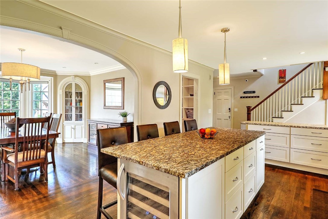 9 Kenilworth Way