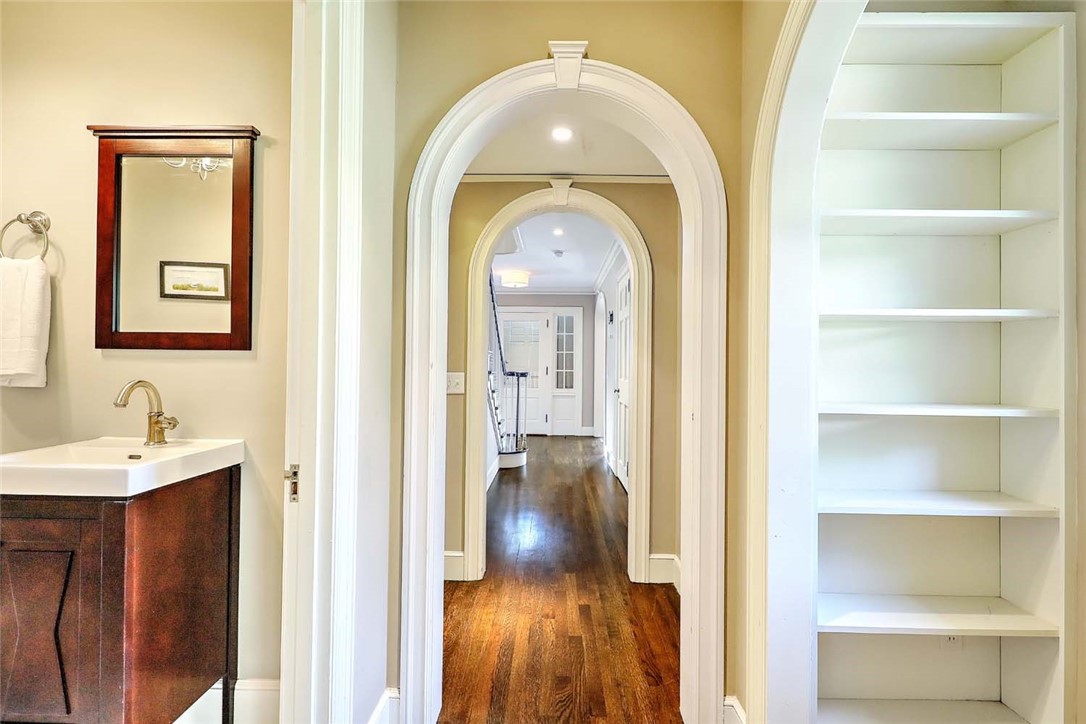 9 Kenilworth Way