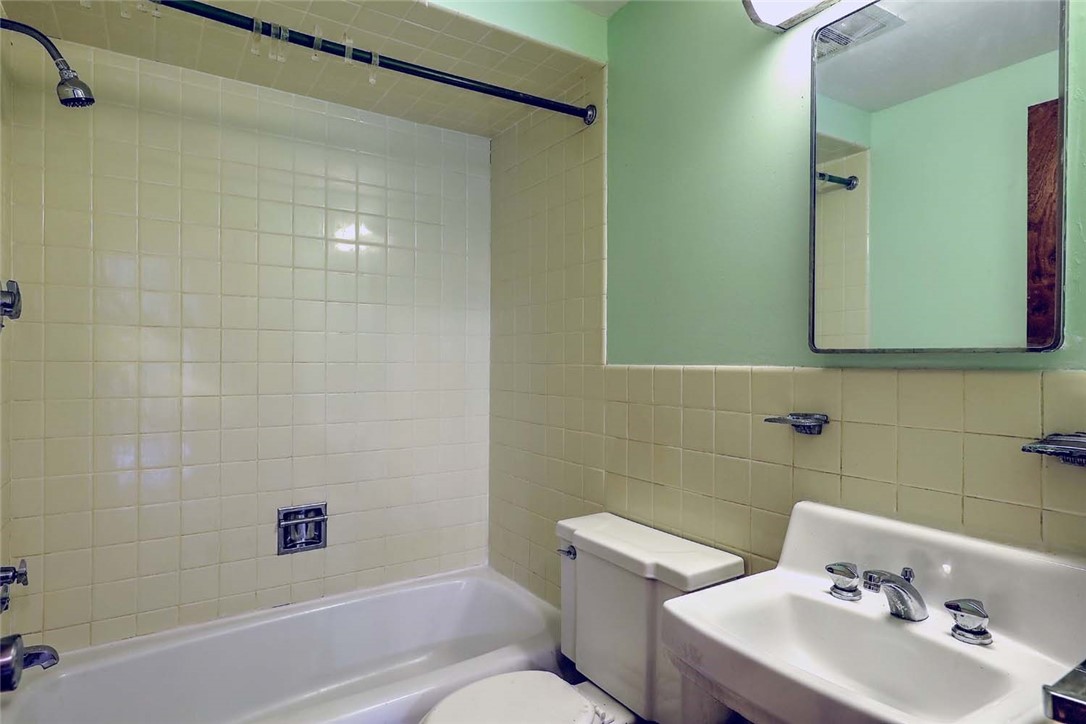 400 Narragansett Parkway A-3W
