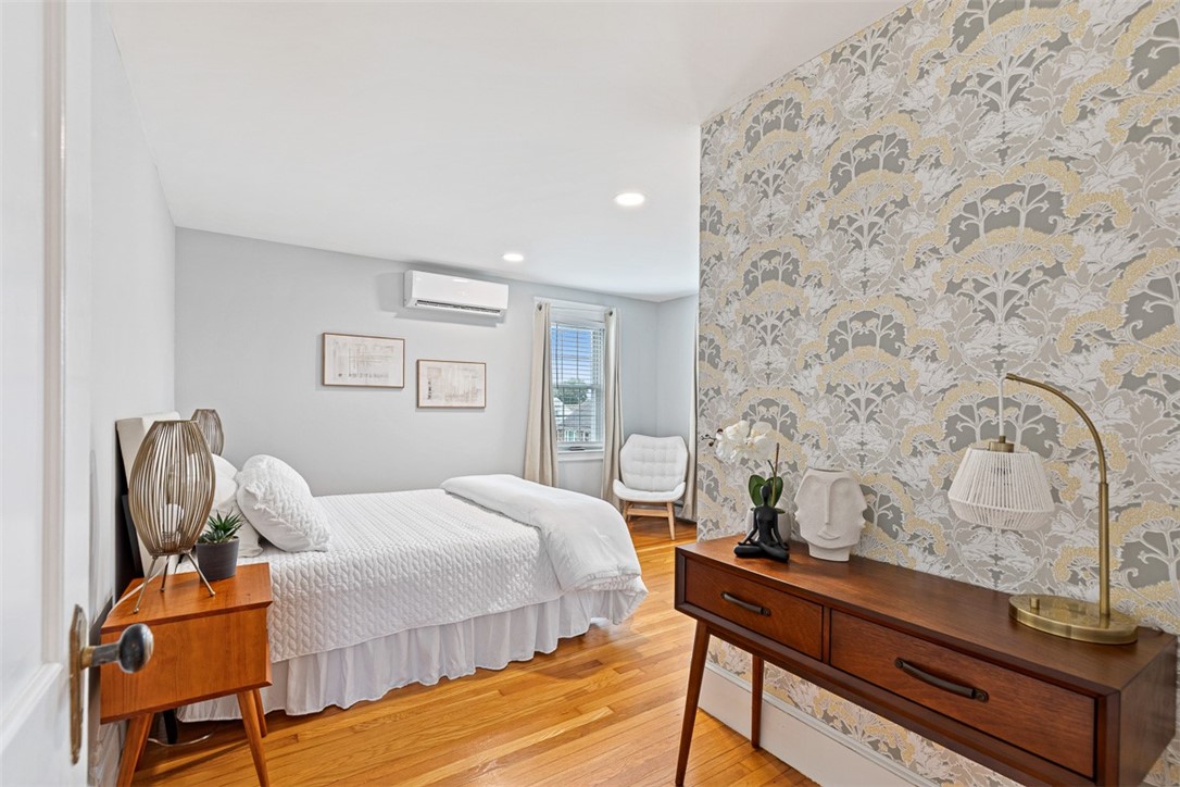 34 Burnett Street