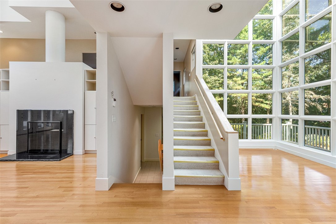 9 Oak Hill Drive