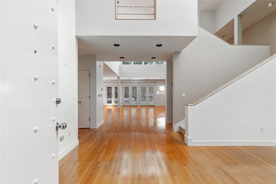 9 Oak Hill Drive