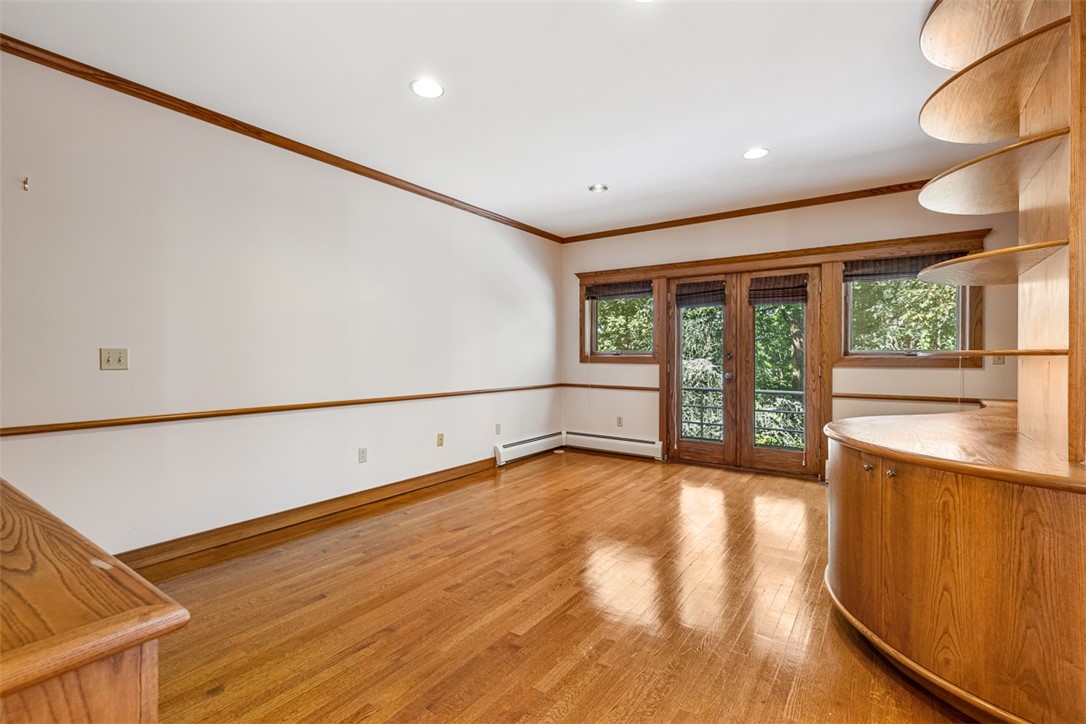 9 Oak Hill Drive
