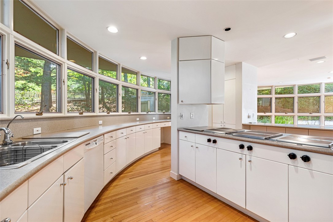 9 Oak Hill Drive