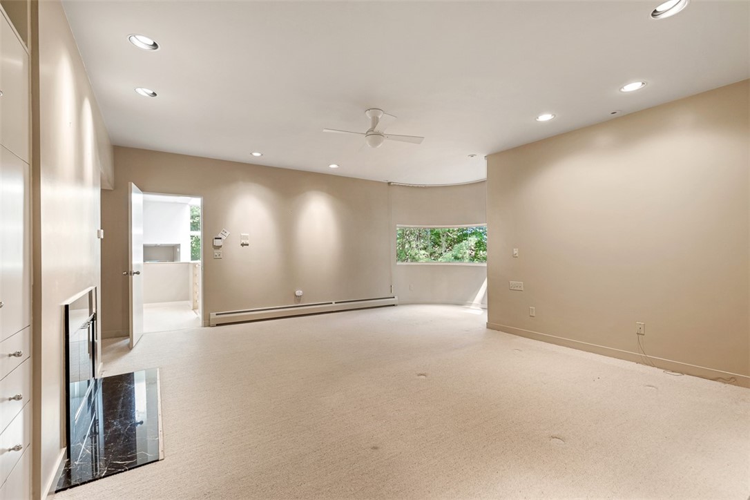 9 Oak Hill Drive